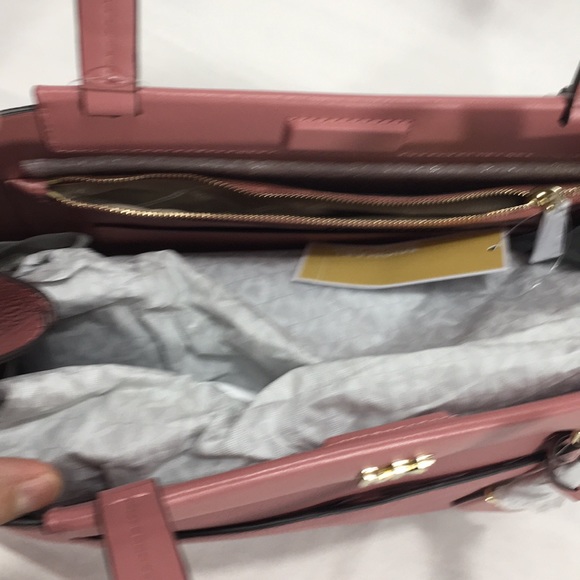 NWT Michael Kors Meredith Pink Rose Leather Tote - Picture 6 of 6